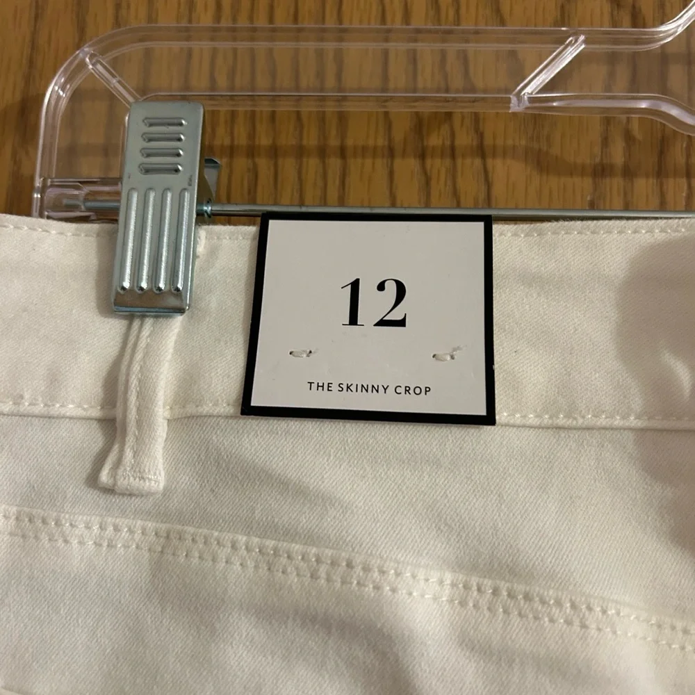 White House Black Market Embroidered White Jeans - Picture 3 of 6